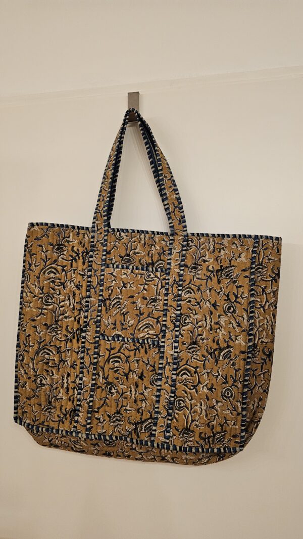 Block&Bloom - Desert Vine Quilted Tote Bag