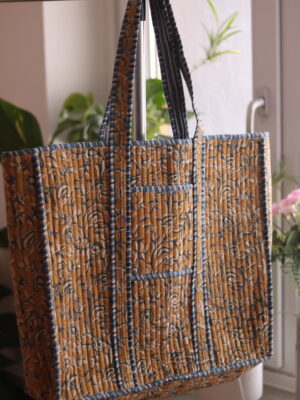 Block&Bloom - Desert Vine Quilted Tote Bag