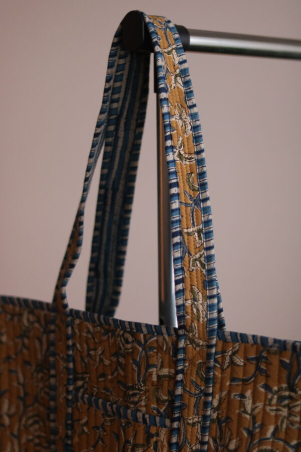 Block&Bloom - Desert Vine Quilted Tote Bag